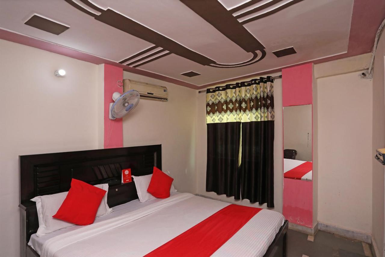 Oyo 29187 Hotel Shree Baki Bihari Dayal Bagh Exterior foto